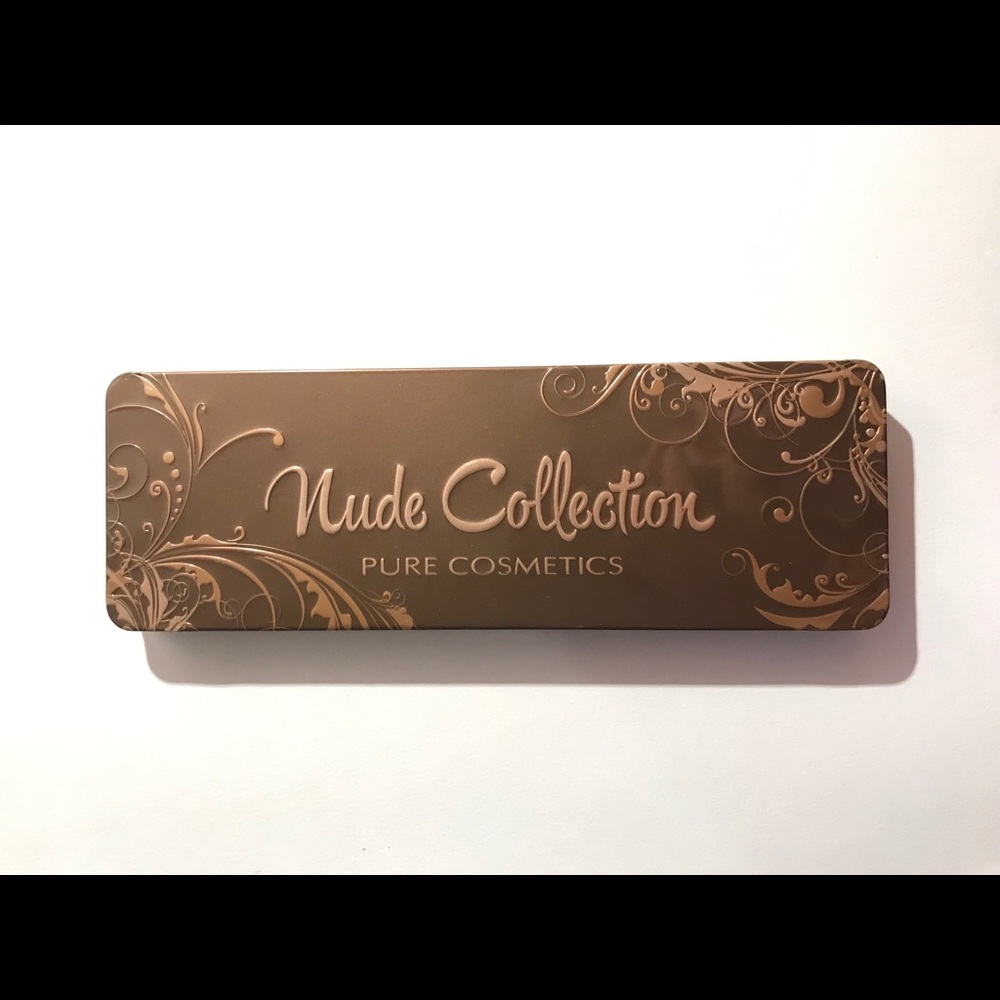 Nude Collection Eyeshadow palette with brush.